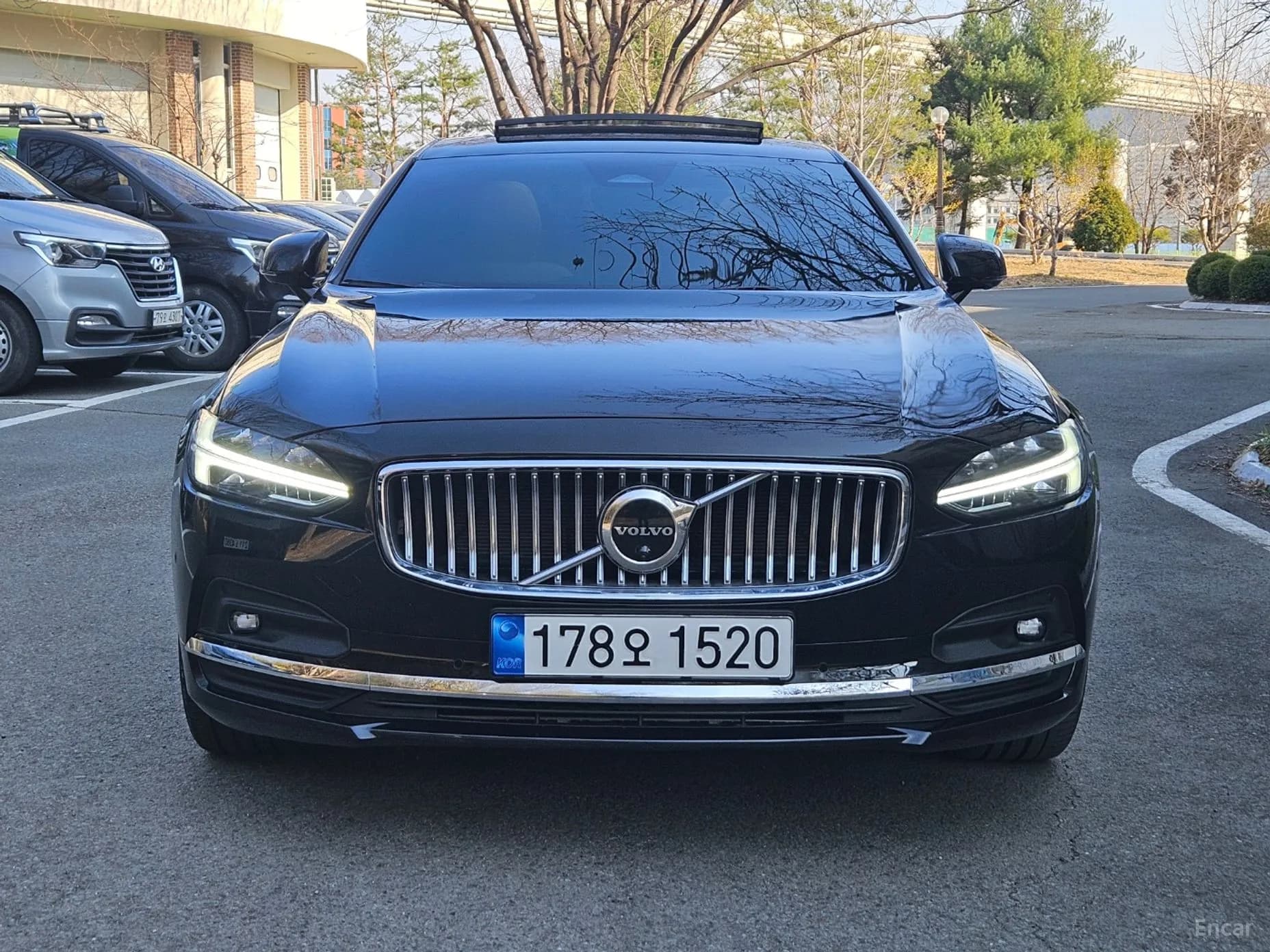 S90