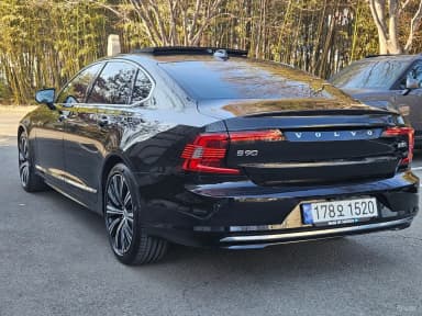 S90