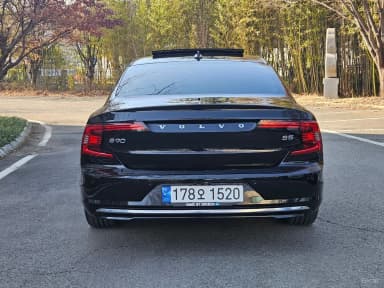 S90