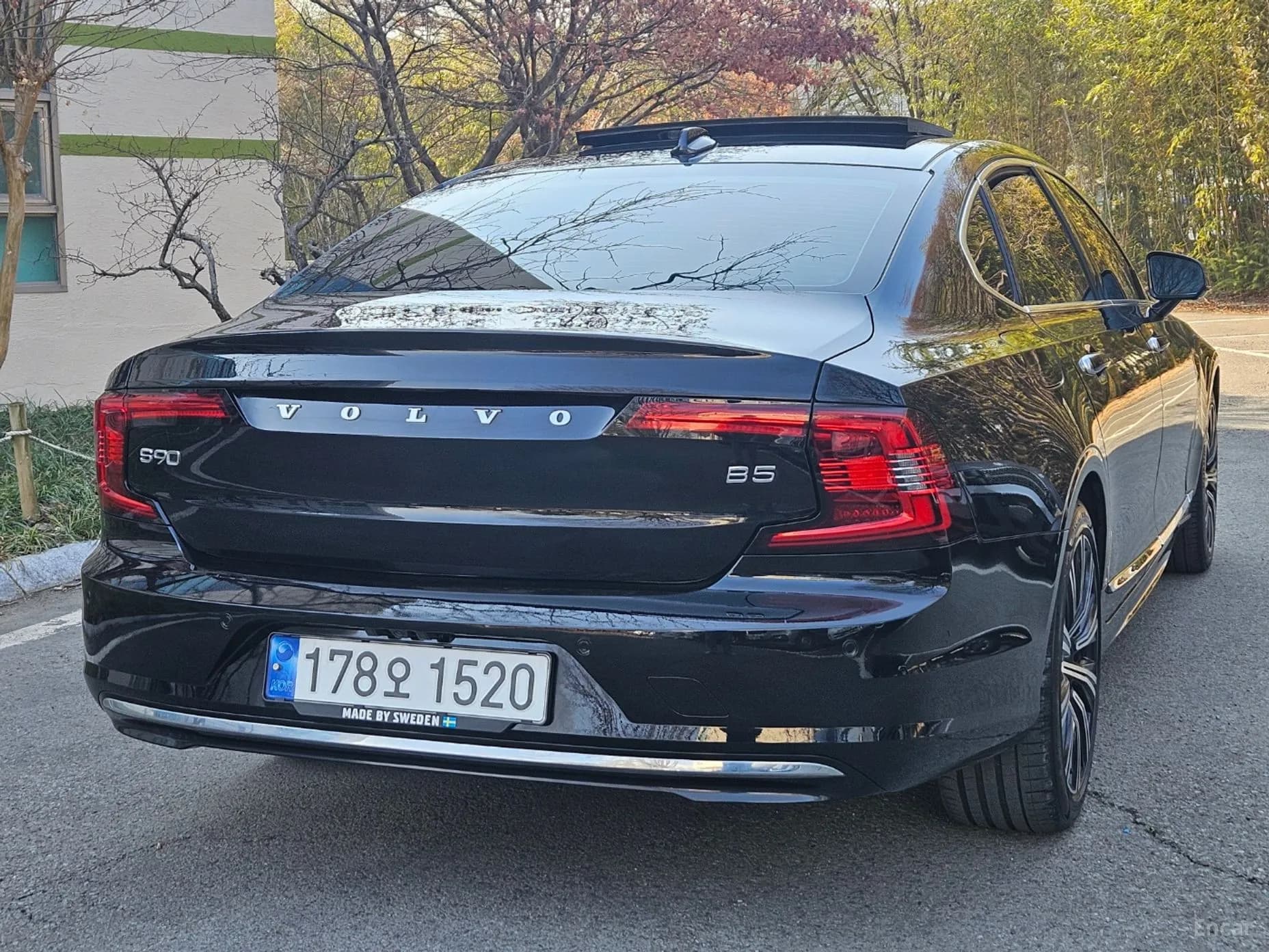 S90