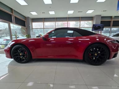 911 (992)