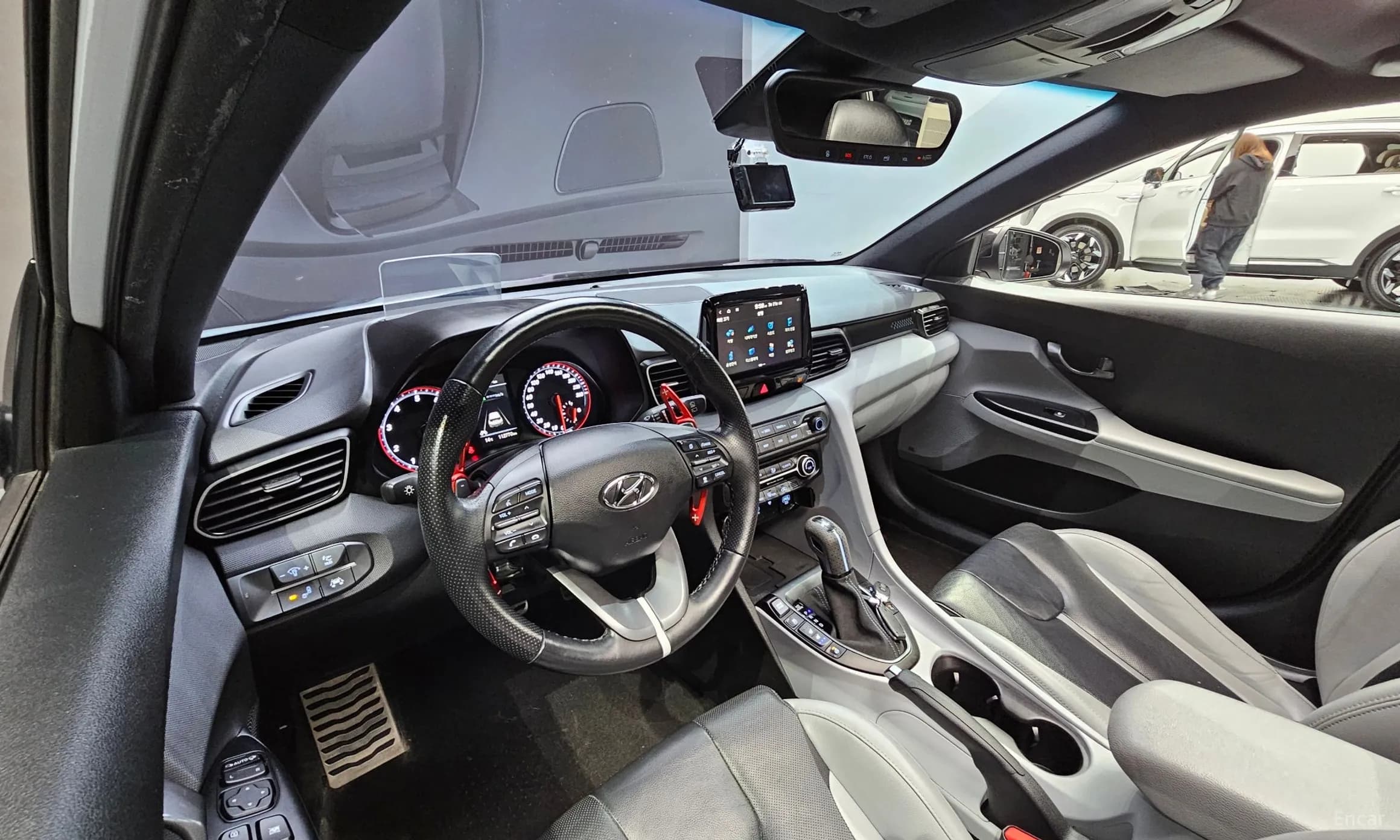 Veloster (JS)