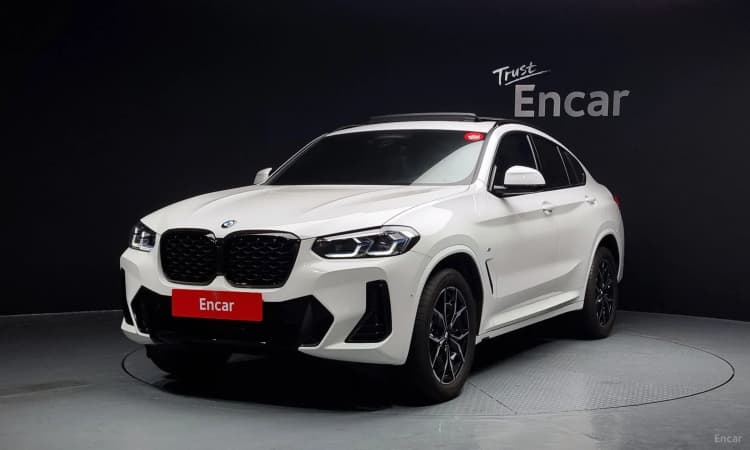 X4 (G02)