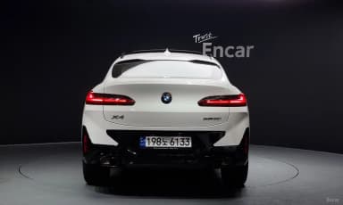 X4 (G02)