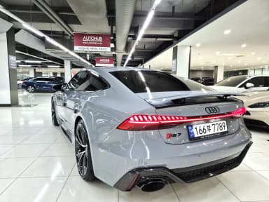 RS7 (4K)