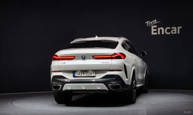 X6 (G06)
