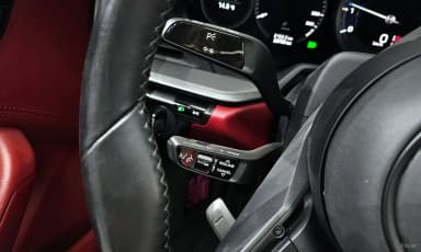 911 (992)