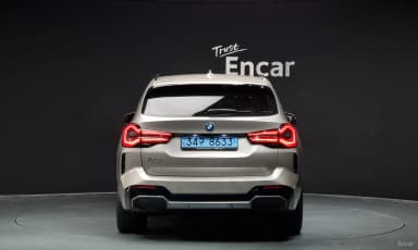 iX3