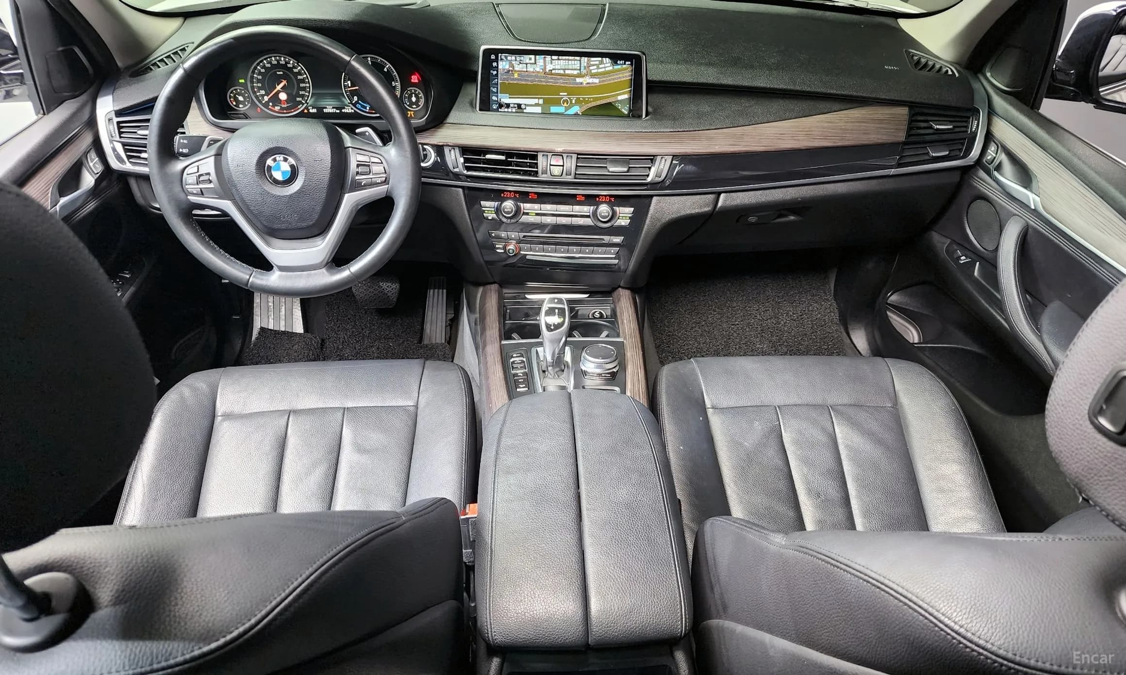 X5 (F15)