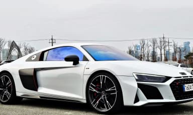 R8 (4S)