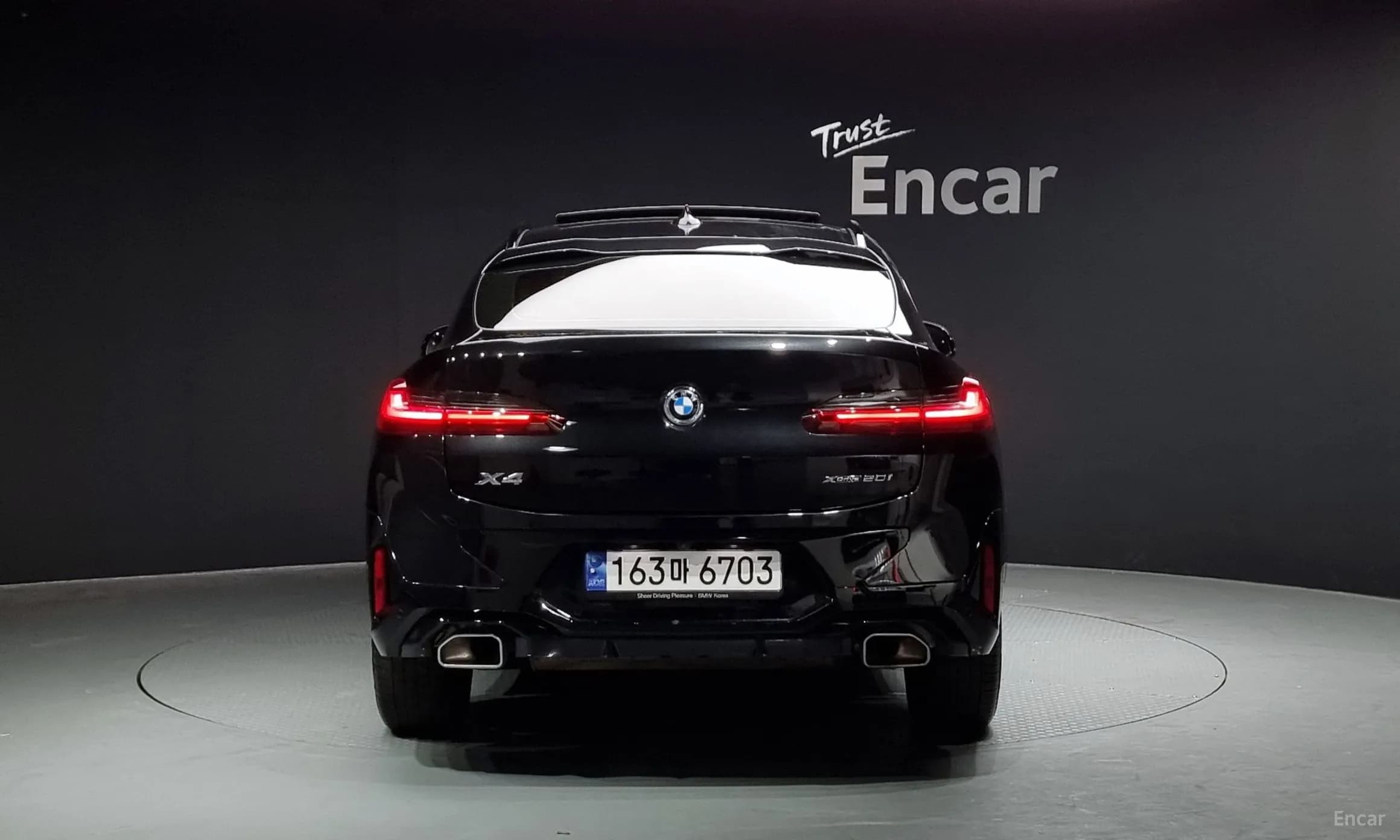 X4 (G02)