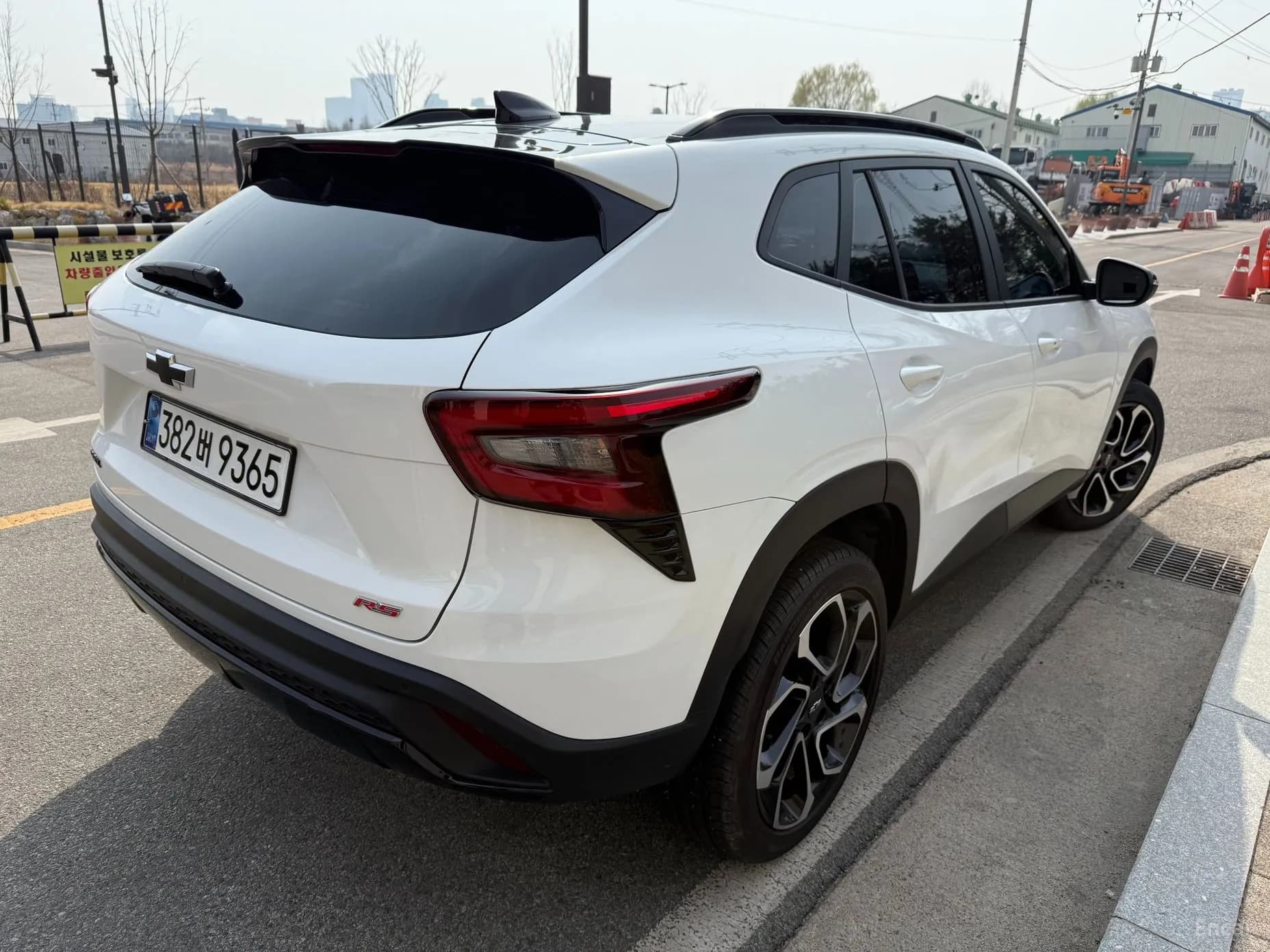 Trax Crossover