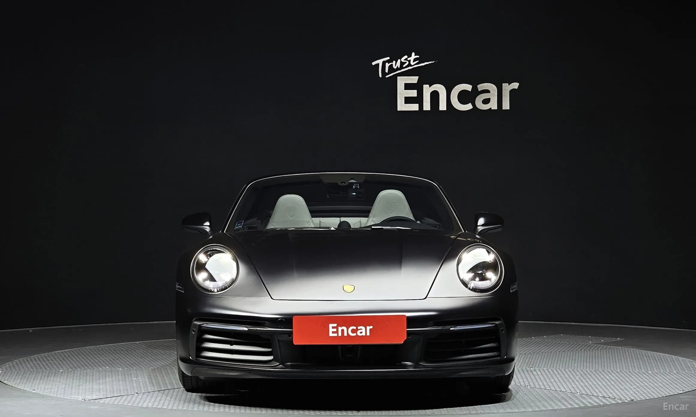 911 (992)