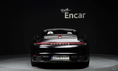 911 (992)