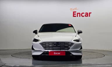 Sonata Hybrid (DN8)