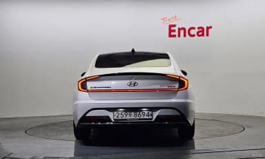 Sonata Hybrid (DN8)