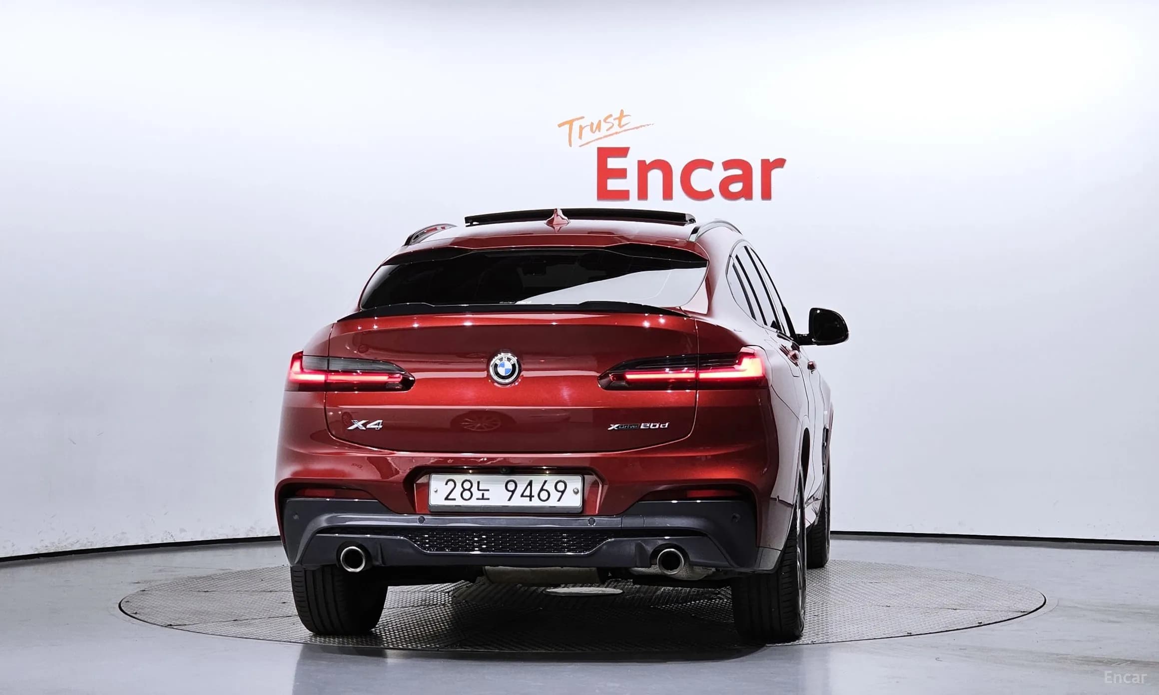 X4 (G02)