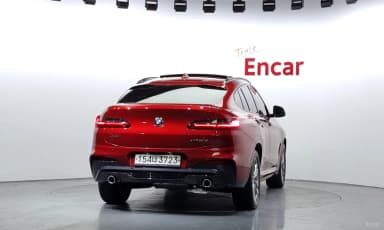 X4 (G02)