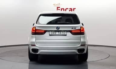 X5 (F15)