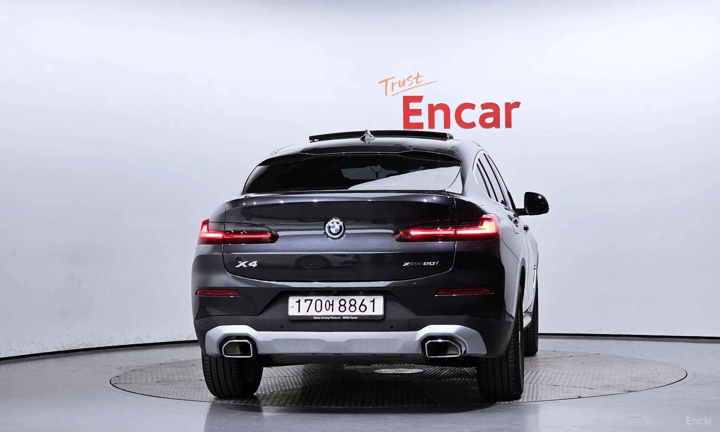 X4 (G02)