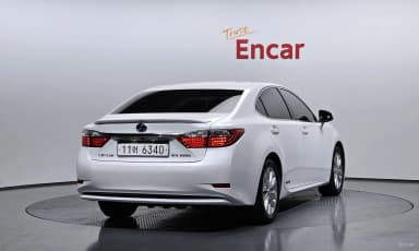 New ES300h