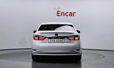New ES300h