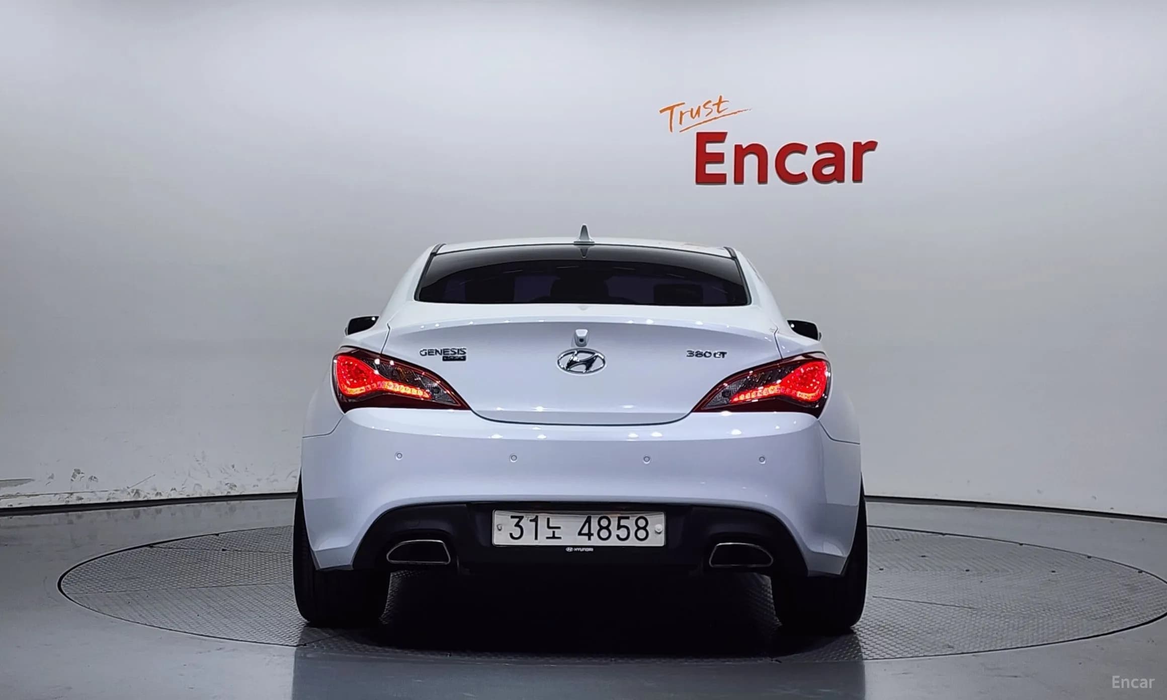 Genesis Coupe