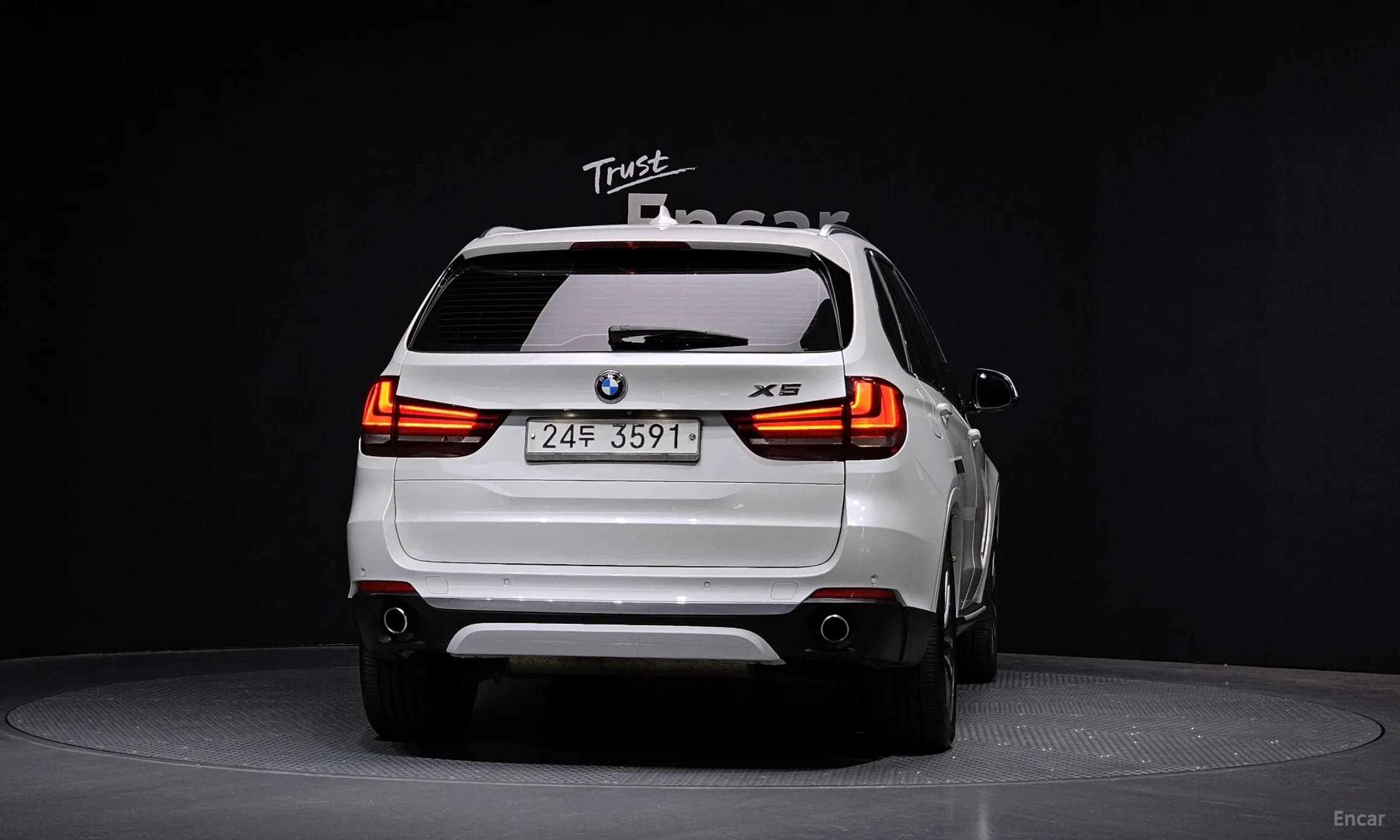 X5 (F15)