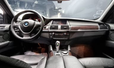 X6 (E71)