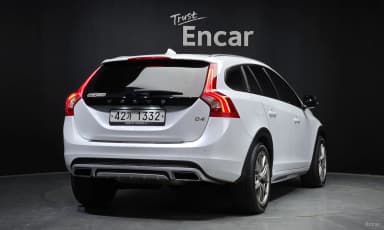 V60 Cross Country