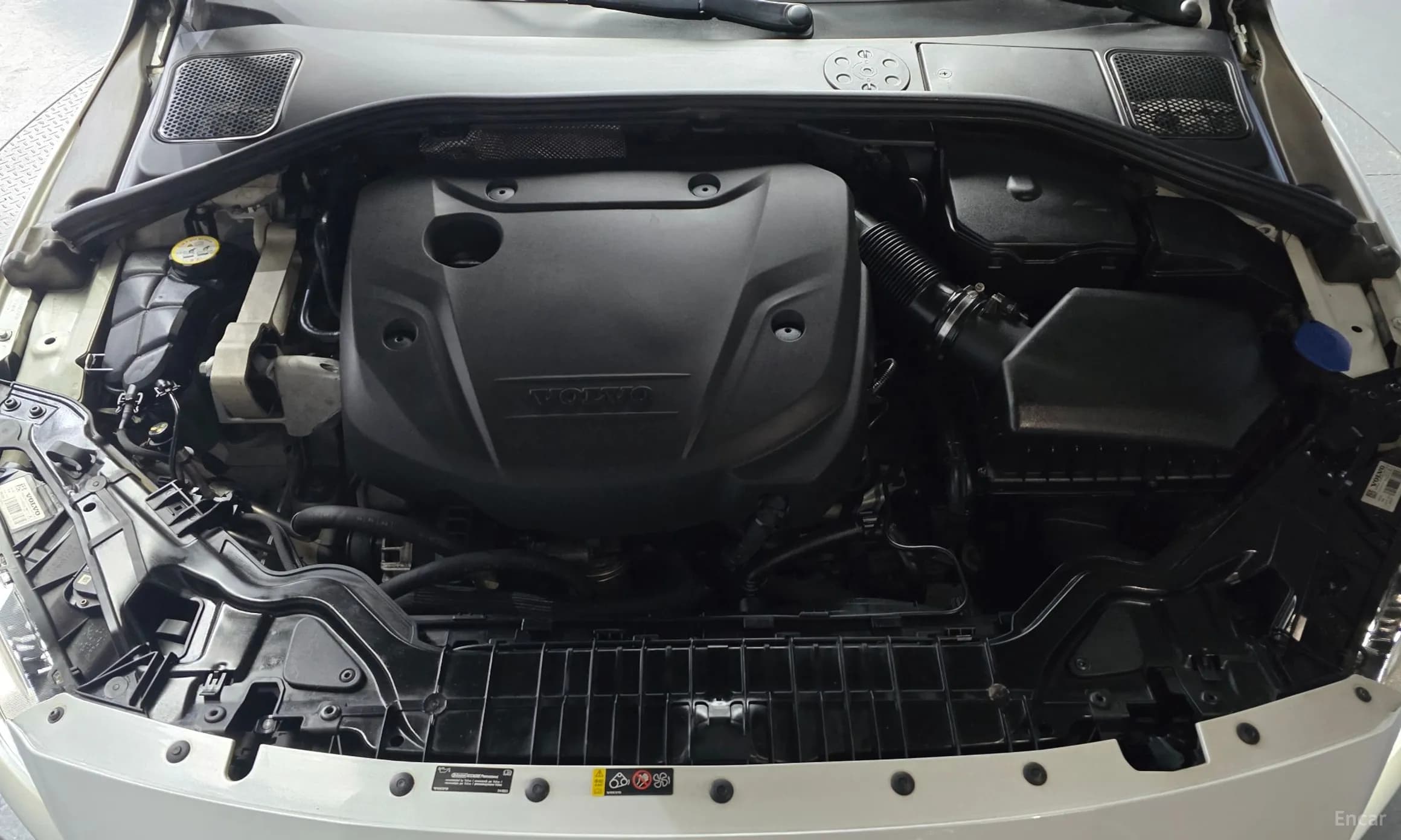 V60 Cross Country