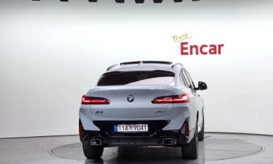 X4 (G02)