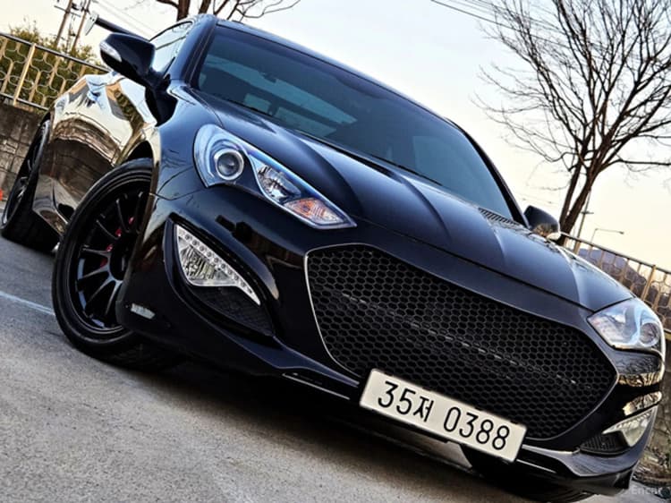 Genesis Coupe