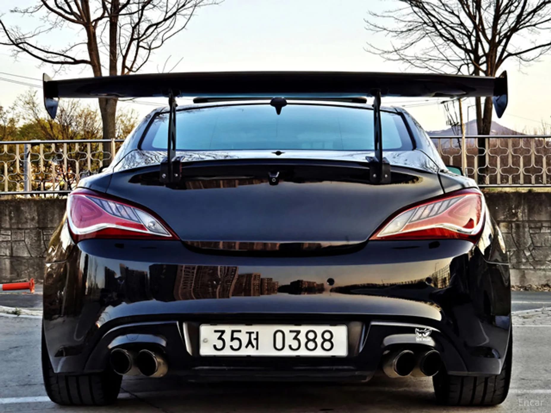 Genesis Coupe