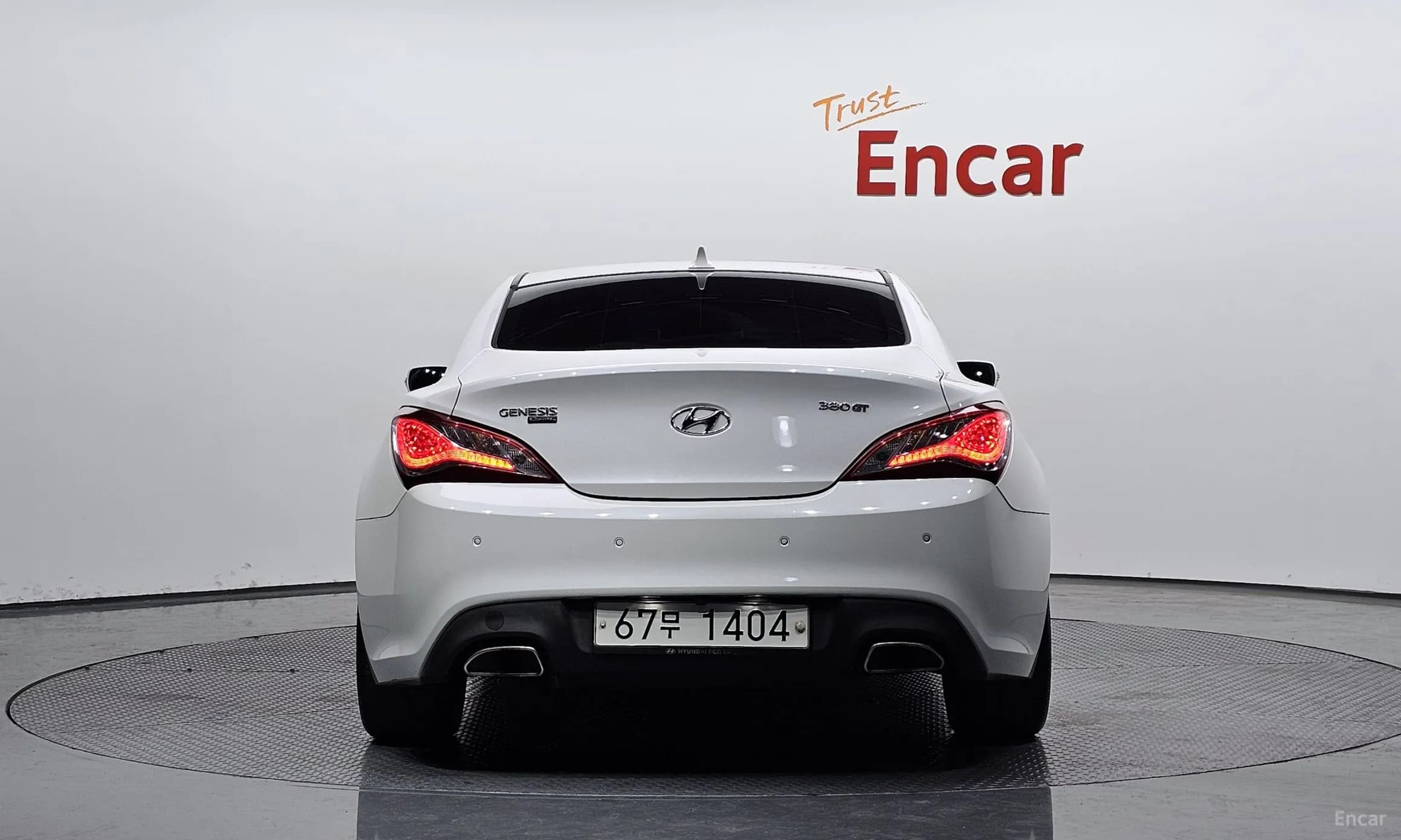 Genesis Coupe