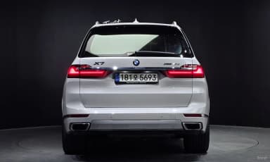 X7 (G07)