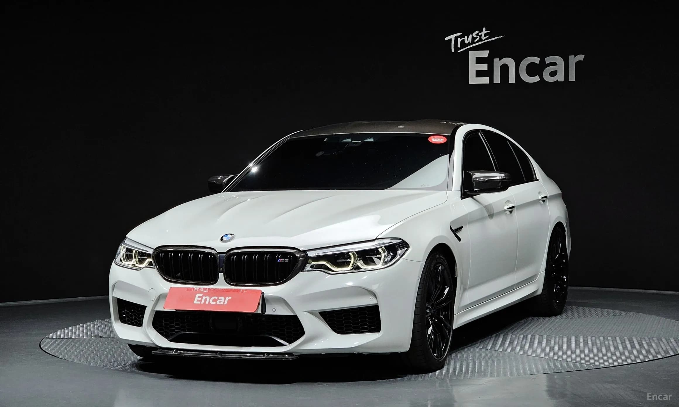 M5 (F90)