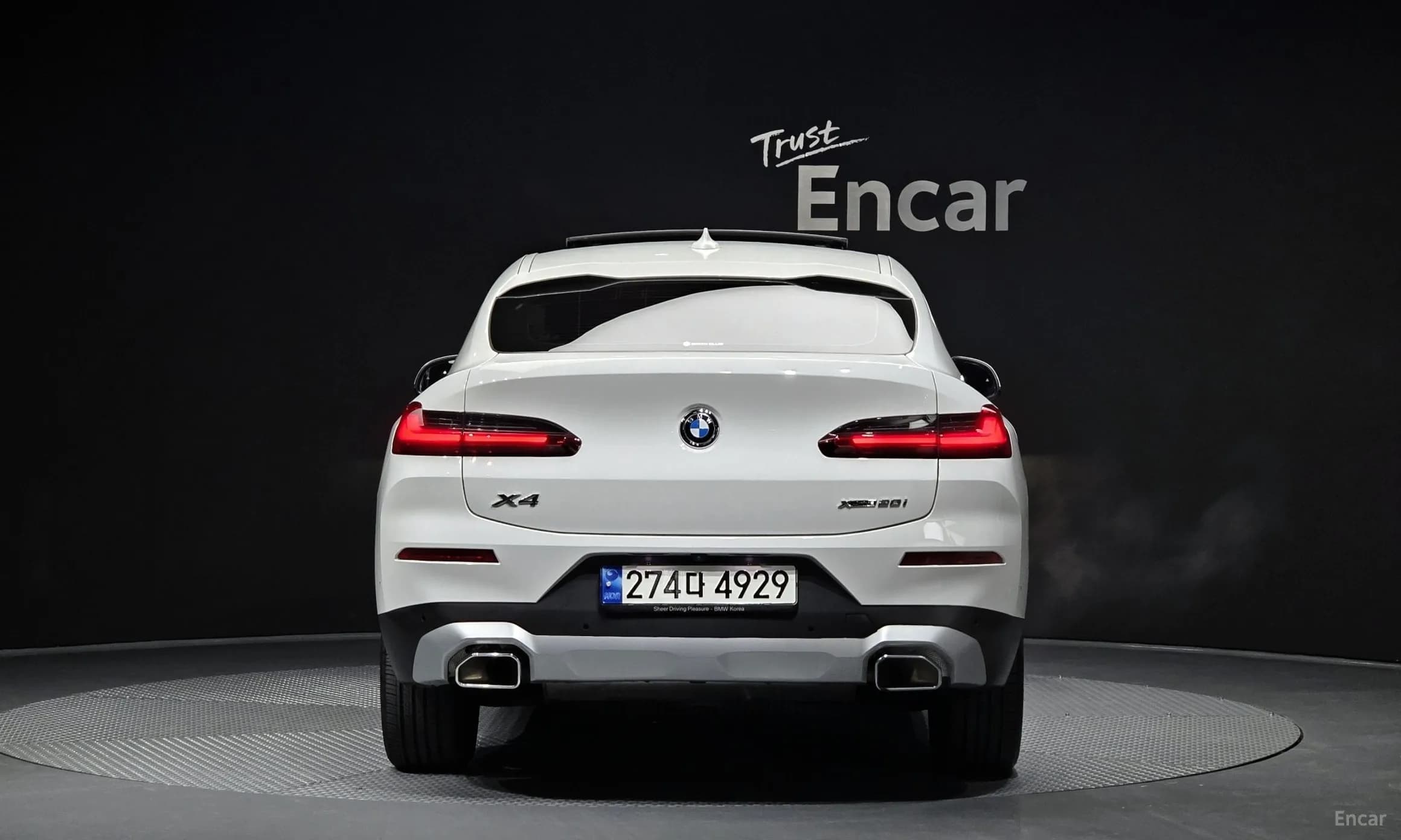 X4 (G02)