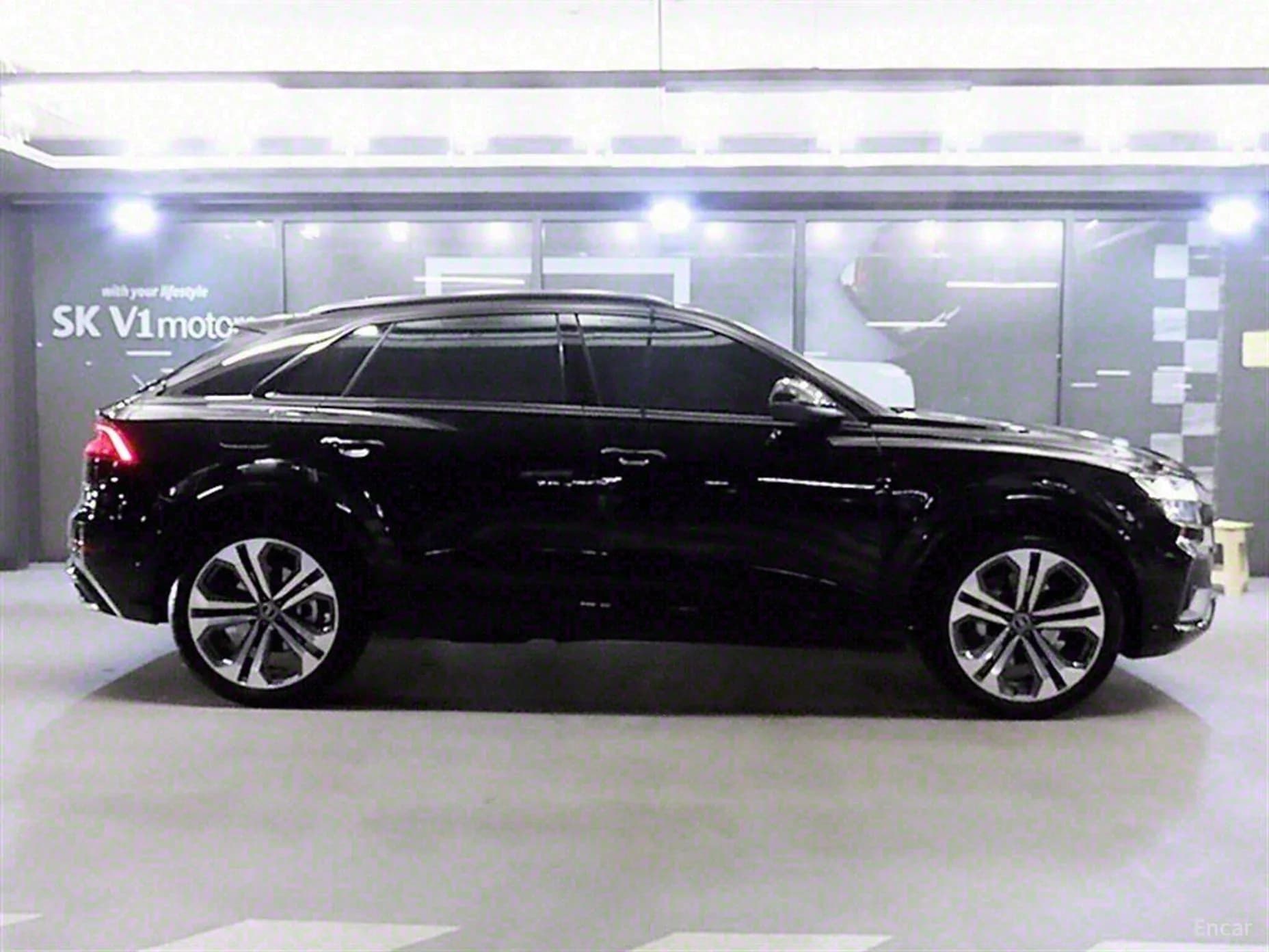 Q8 (4M)