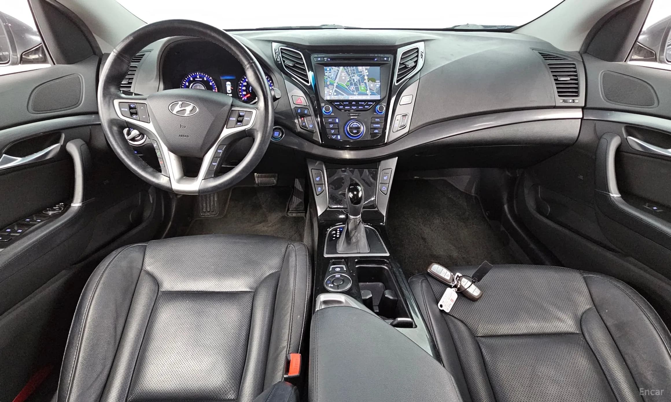 i40 Saloon