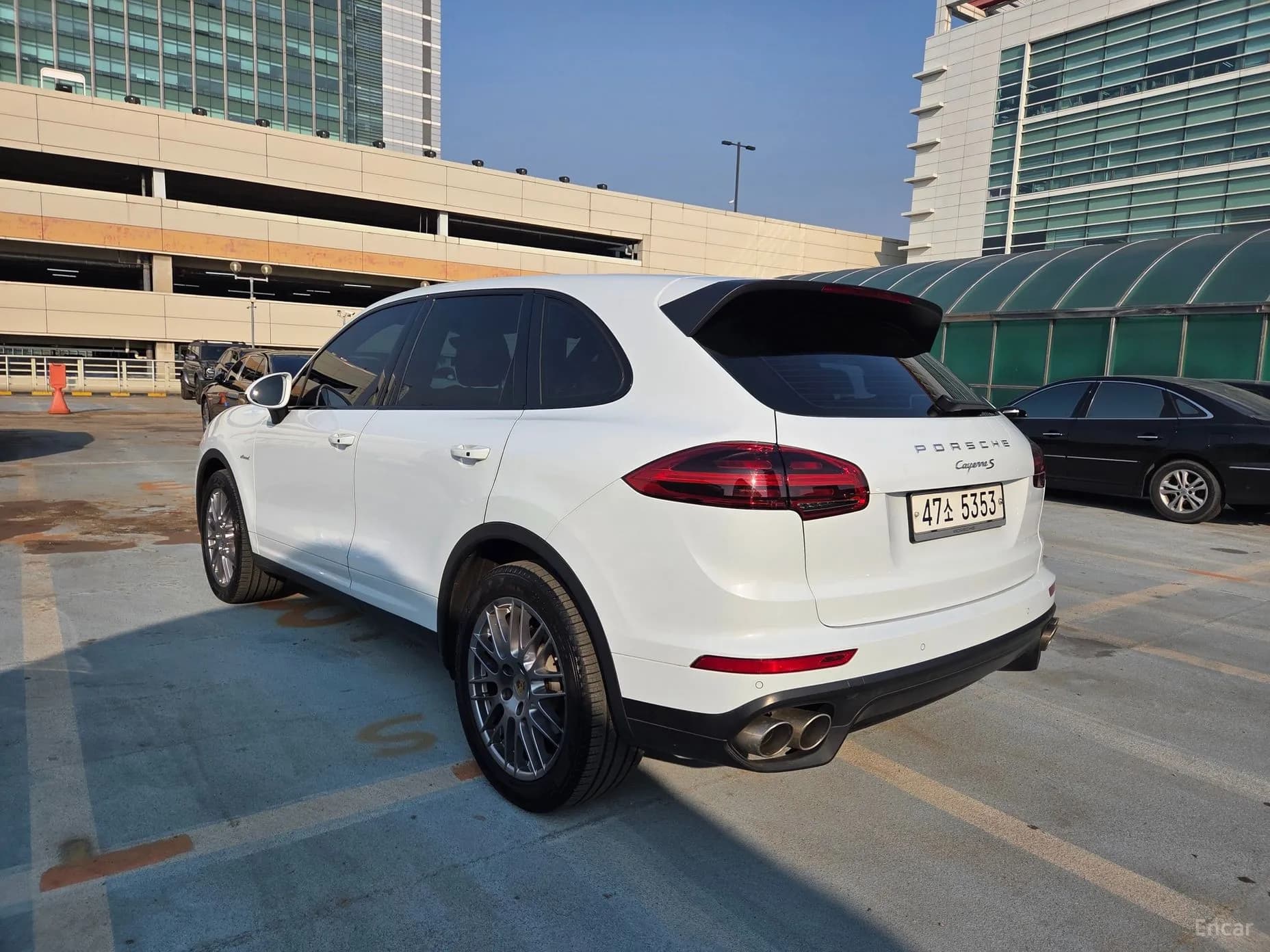New Cayenne