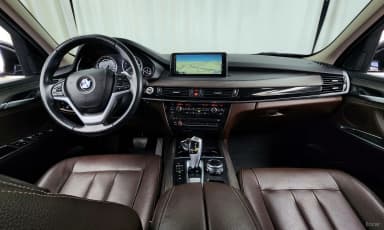 X5 (F15)
