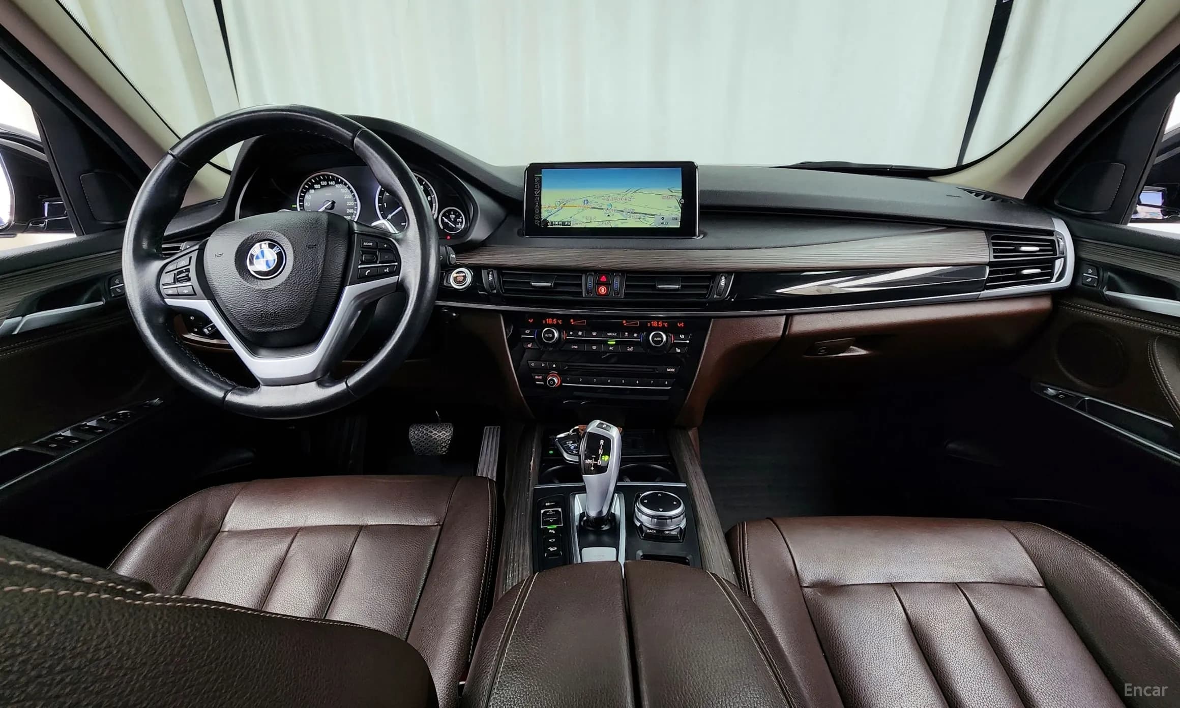 X5 (F15)