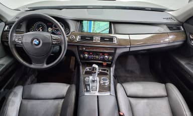 7 Series (F01)