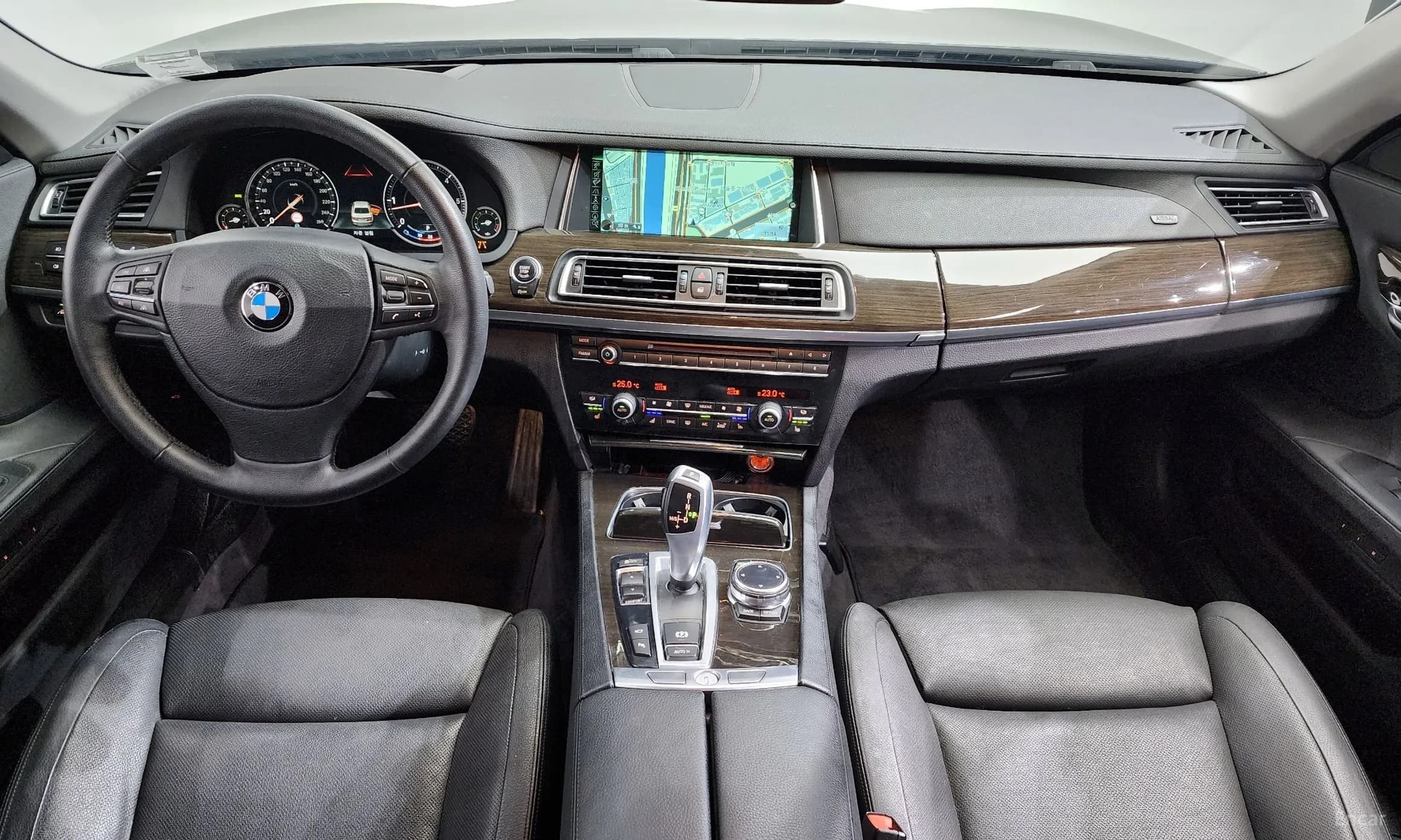 7 Series (F01)