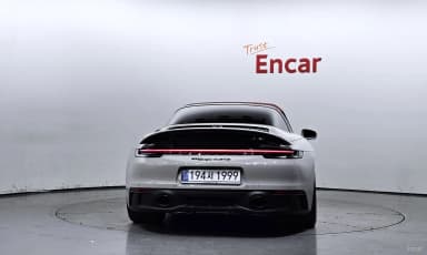 911 (992)