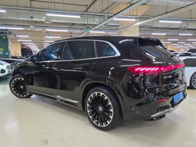 EQS SUV X296