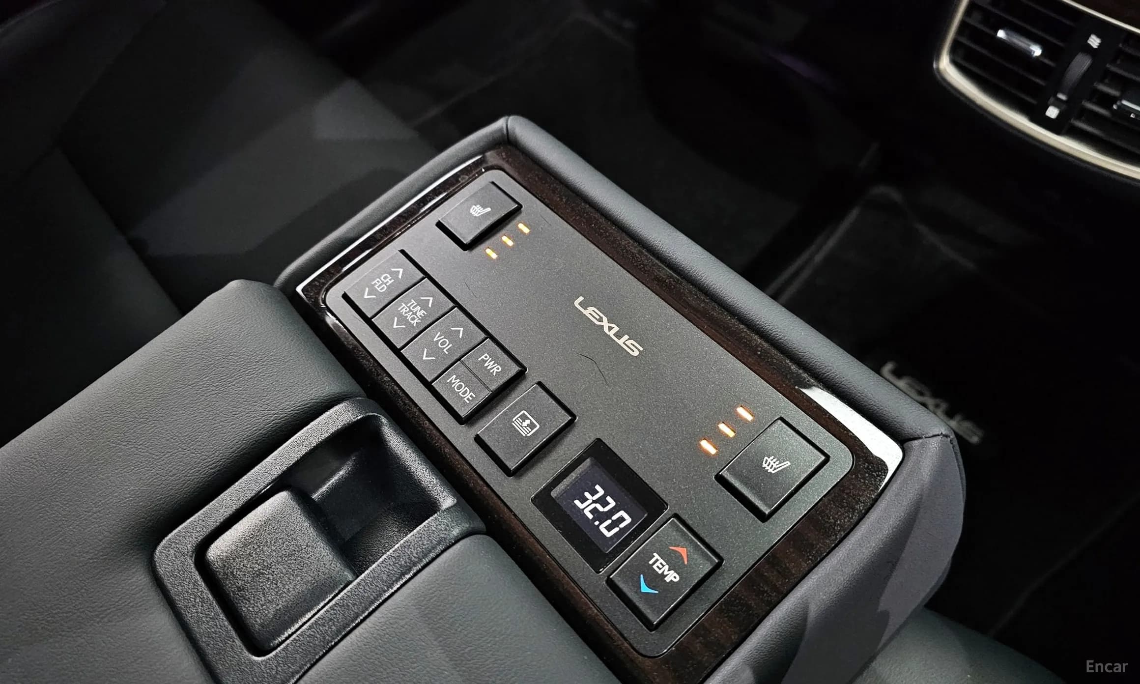 New ES300h