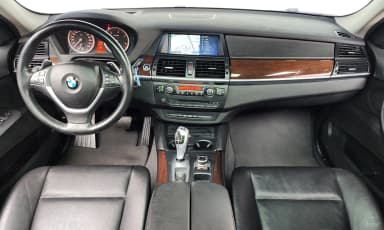 X6 (E71)