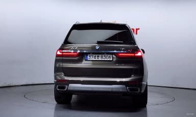 X7 (G07)